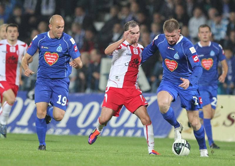 Football. Puchar Polski. Ruch Chorzow - LKS Lodz. 21.09.2011