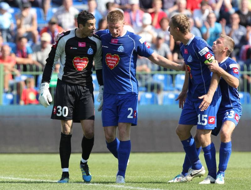 Football. T-Mobile Ekstraklasa. Podbeskidzie Bielsko-Biala - Ruch Chorzow. 17.09.2011