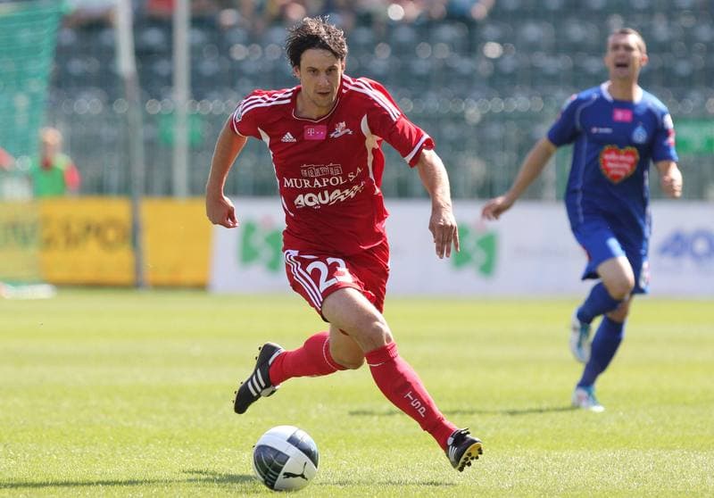 Football. T-Mobile Ekstraklasa. Podbeskidzie Bielsko-Biala - Ruch Chorzow. 17.09.2011