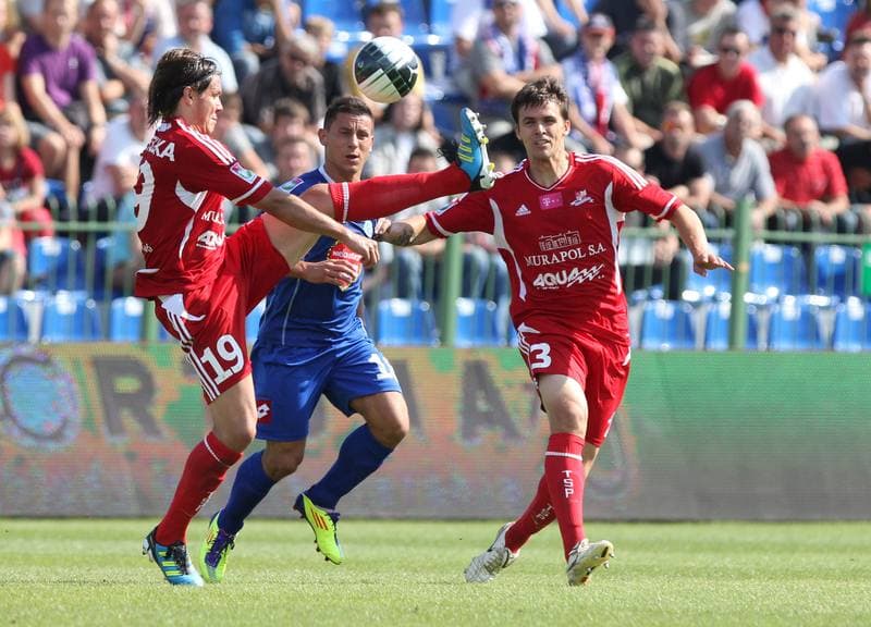 Football. T-Mobile Ekstraklasa. Podbeskidzie Bielsko-Biala - Ruch Chorzow. 17.09.2011