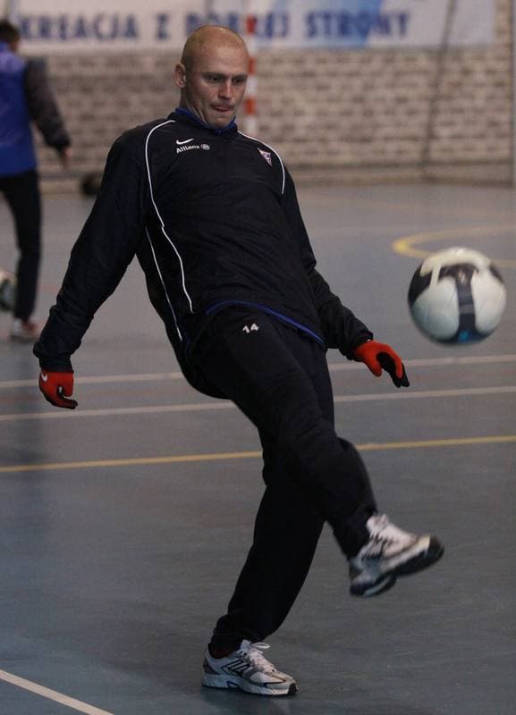 Football. Gornik Zabrze. Training. 07.01.2010