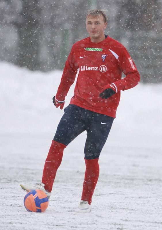 Football. Sparing. Gornik Zabrze - Gornik Zabrze juniorzy. 20.01.2009