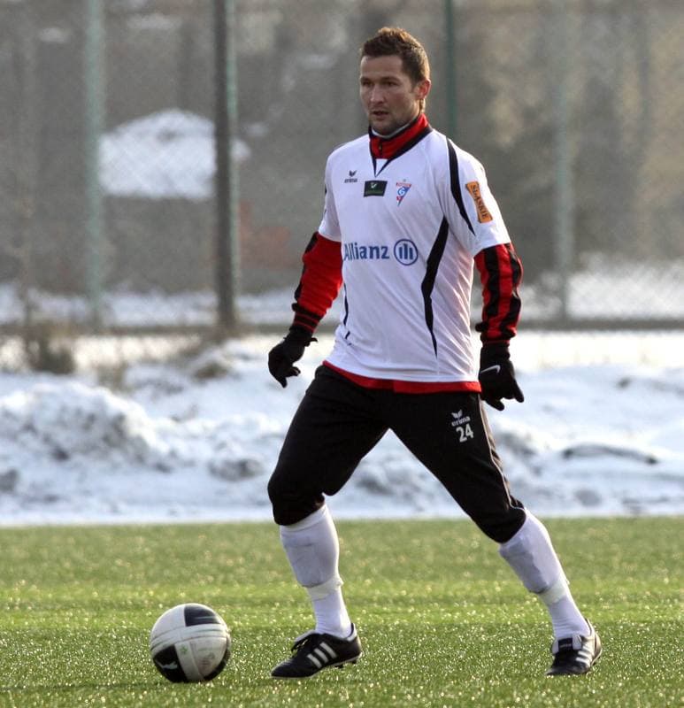 Football. Sparing. Gornik Zabrze - Janina Libiaz. 28.01.2011