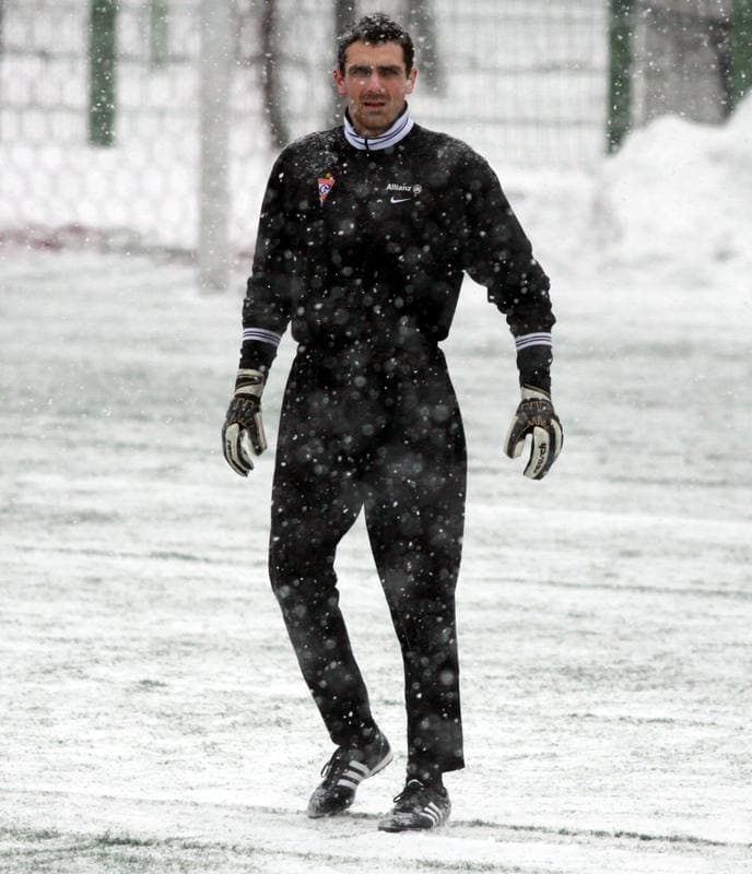Football. Sparing. Gornik Zabrze - Gornik Zabrze juniorzy. 20.01.2009