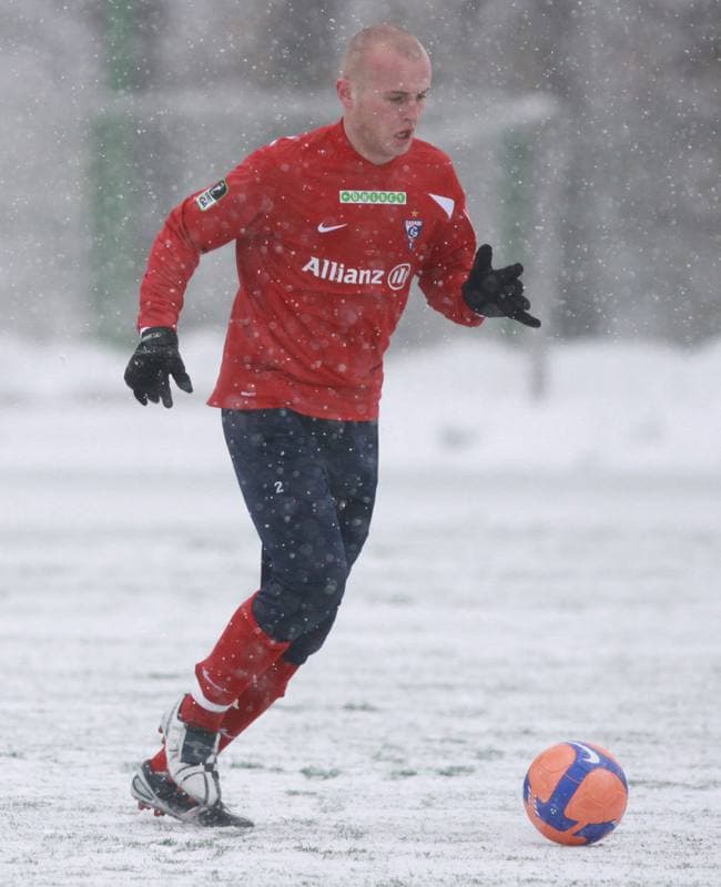 Football. Sparing. Gornik Zabrze - Gornik Zabrze juniorzy. 20.01.2009