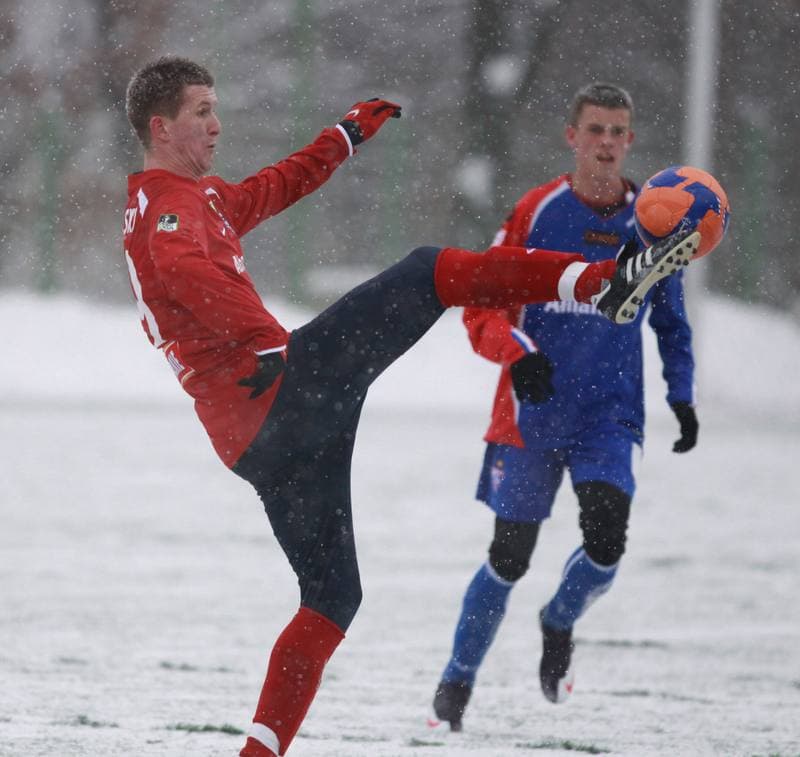 Football. Sparing. Gornik Zabrze - Gornik Zabrze juniorzy. 20.01.2009