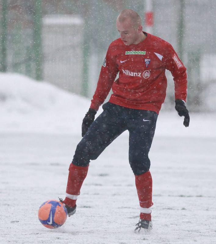 Football. Sparing. Gornik Zabrze - Gornik Zabrze juniorzy. 20.01.2009