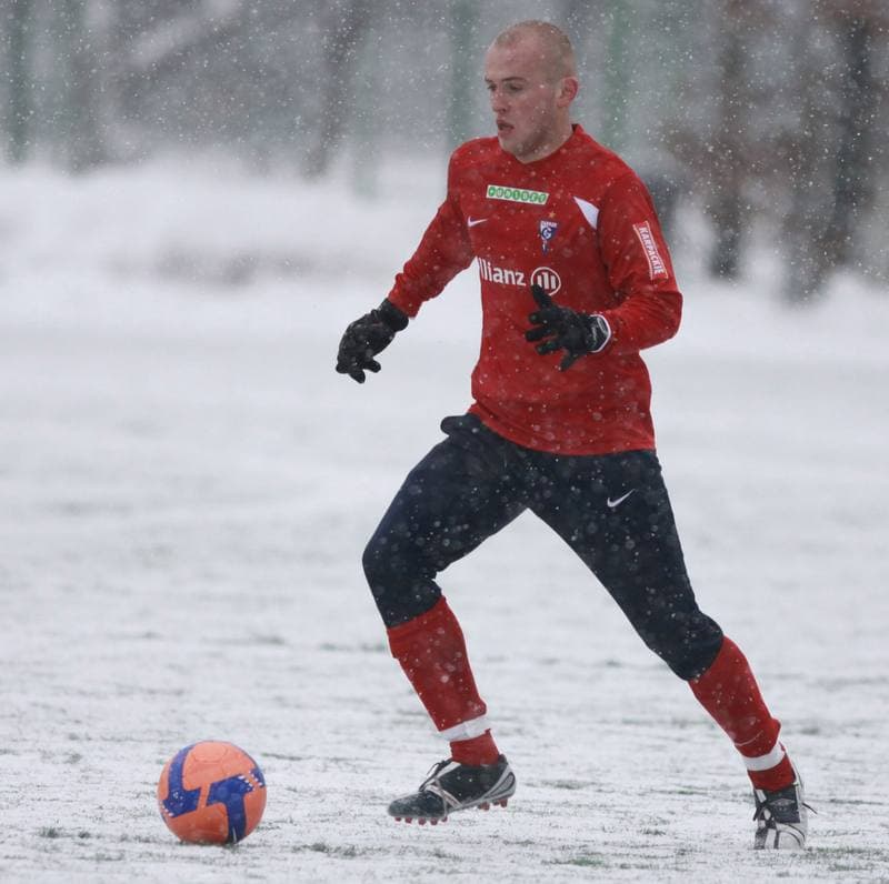 Football. Sparing. Gornik Zabrze - Gornik Zabrze juniorzy. 20.01.2009