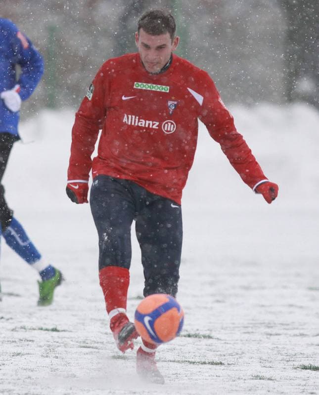 Football. Sparing. Gornik Zabrze - Gornik Zabrze juniorzy. 20.01.2009