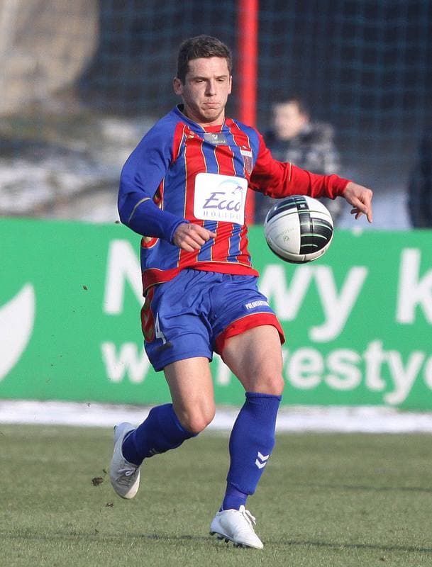 Football. Ekstraklasa. Polonia Bytom - GKS Belchatow. 26.02.2011