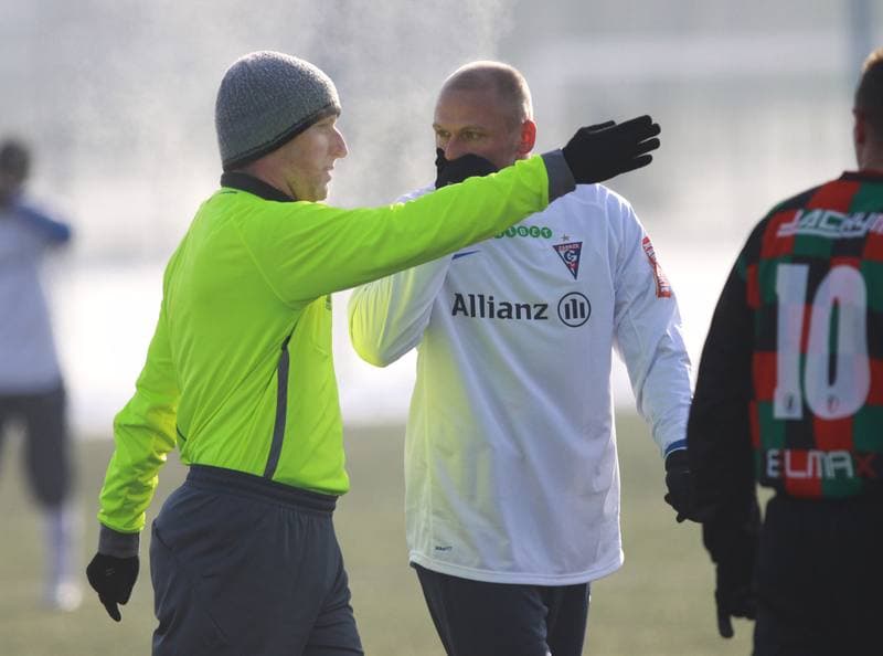 Football. Sparing. GKS Tychy - Gornik Zabrze. 23.01.2010