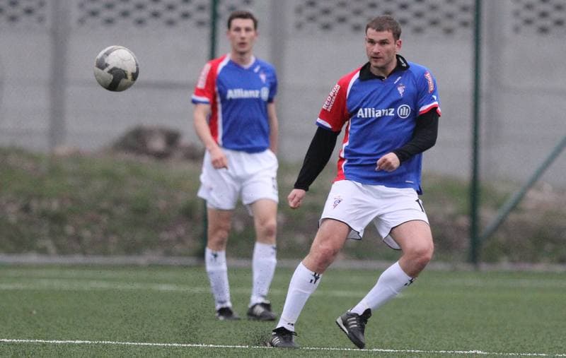 Football. Puchar Polski. Gornik II Zabrze - Gazobudowa Zabrze. 06.04.2011
