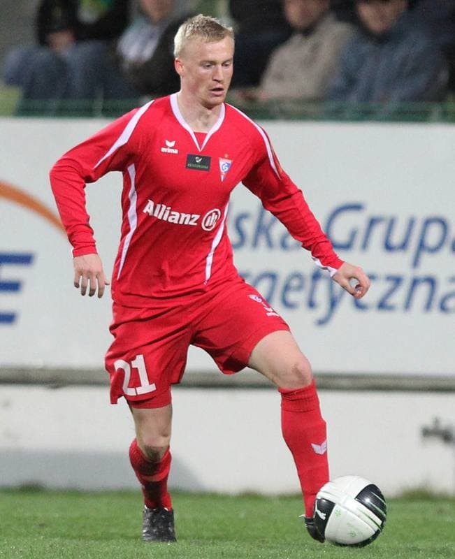 Football. Belchatow Ekstraklasa. GKS Belchatow - Gornik Zabrze. 08.04.2011