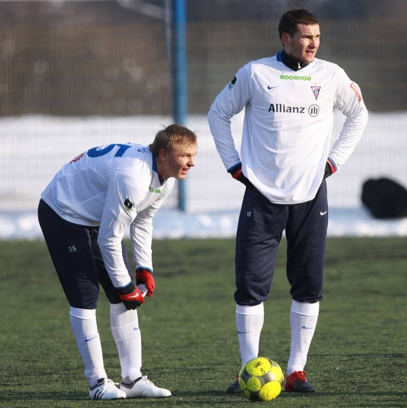 Football. Sparing. Gornik Zabrze - Odra Wodzislaw. 23.01.2010