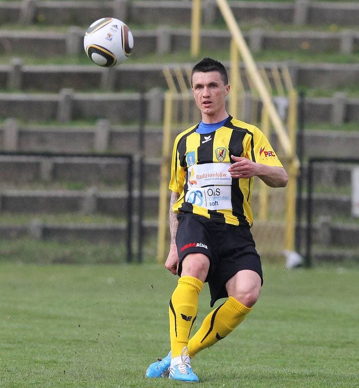 Football. Bytom I liga. Ruch Radzionkow - Odra Wodzislaw Slaski. 17.04.2011
