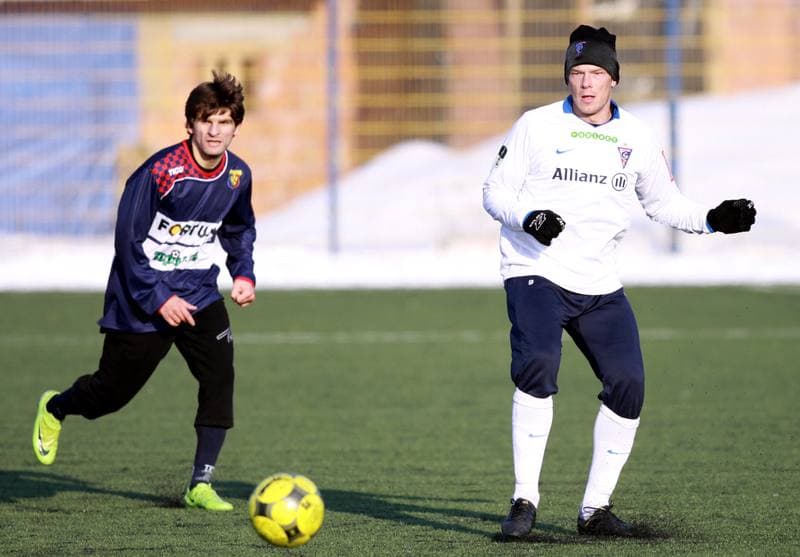 Football. Sparing. Gornik Zabrze - Odra Wodzislaw. 23.01.2010