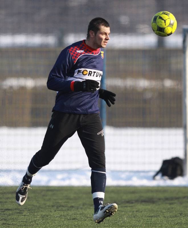Football. Sparing. Gornik Zabrze - Odra Wodzislaw. 23.01.2010