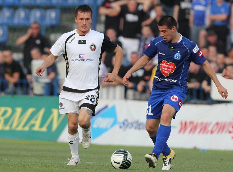 Football. T-Mobile Ekstraklasa. Ruch Chorzow - Polonia Warszawa. 31.10.2011