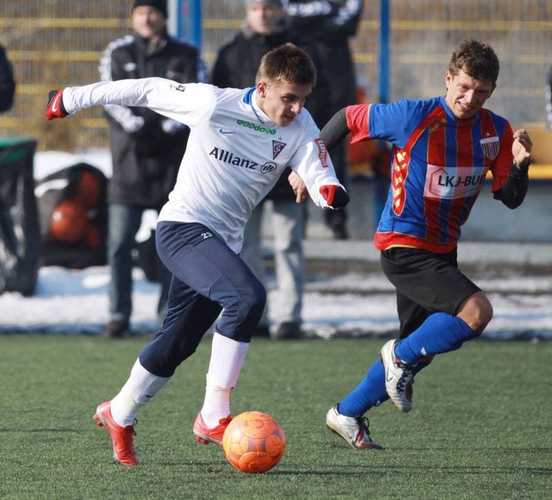 Football. Sparing. Gornik Zabrze - Polonia Bytom ME. 05.02.2010