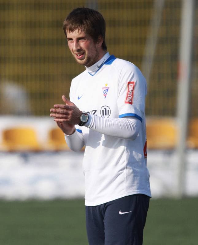 Football. Sparing. Gornik Zabrze - Polonia Bytom ME. 05.02.2010