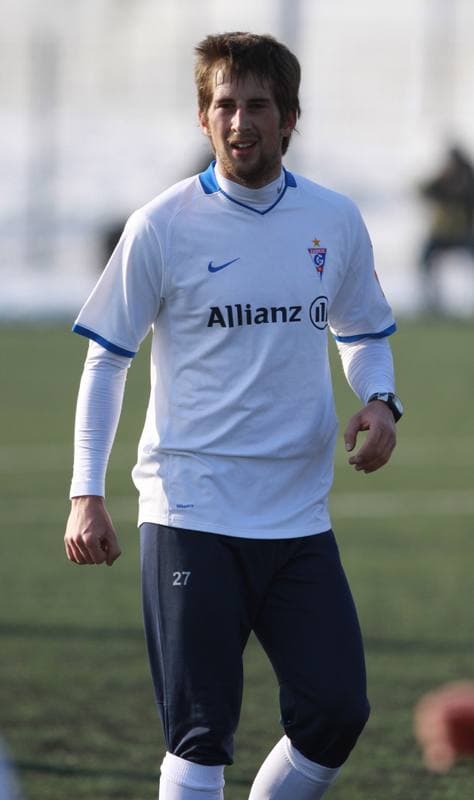 Football. Sparing. Gornik Zabrze - Polonia Bytom ME. 05.02.2010