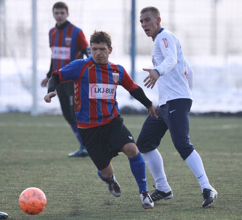 Football. Sparing. Gornik Zabrze - Polonia Bytom ME. 05.02.2010