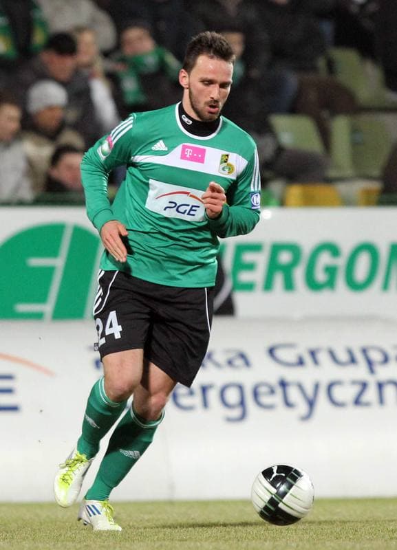 Football. Belchatow Ekstraklasa. GKS Belchatow - Gornik Zabrze. 08.04.2011