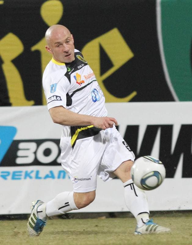 Football. Sparing. GKS Katowice - Ruch Radzionkow. 09.02.2011