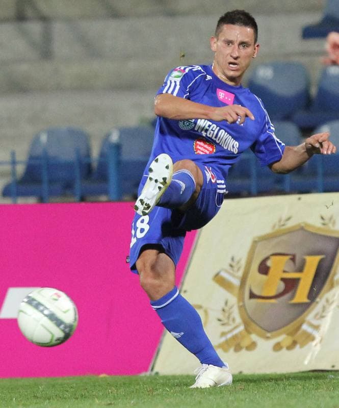 Football. T-Mobile Ekstraklasa. Ruch Chorzow - GKS Belchatow. 30.07.2011