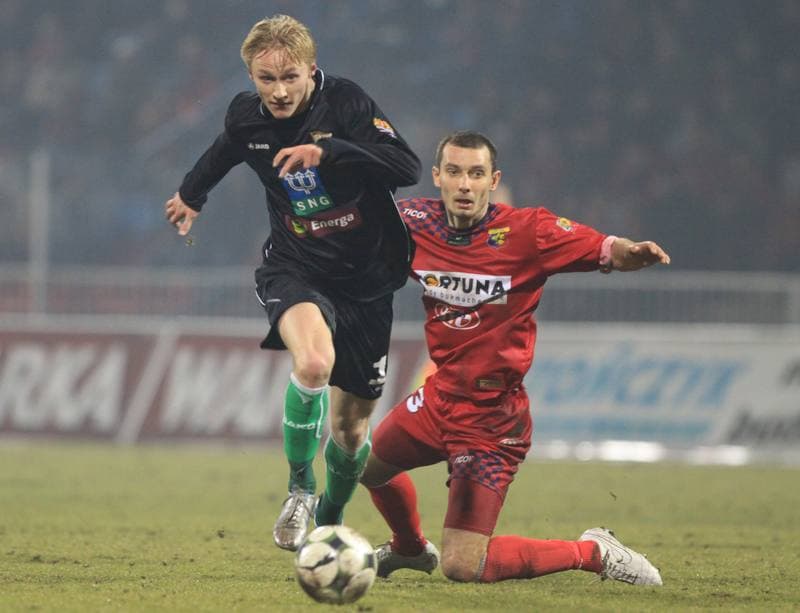 Football. Ekstraklasa. Odra Wodzislaw - Lechia Gdansk. 26.02.2010