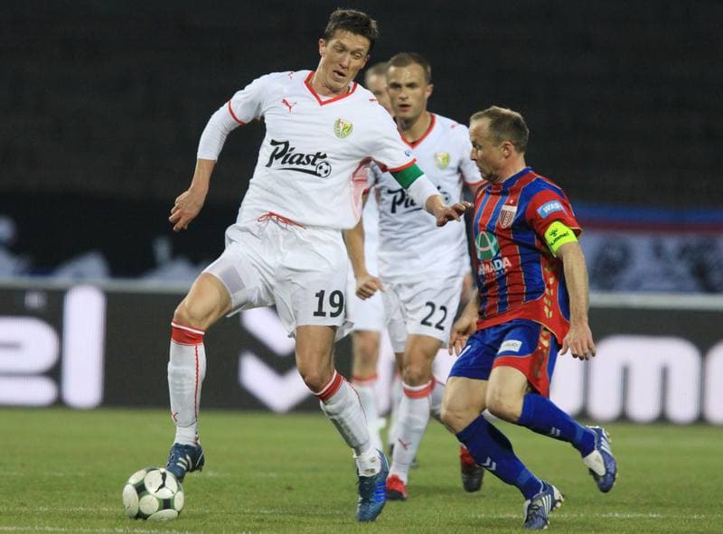 Football. Bytom Ekstraklasa. Polonia Bytom - Slask Wroclaw. 22.10.2010