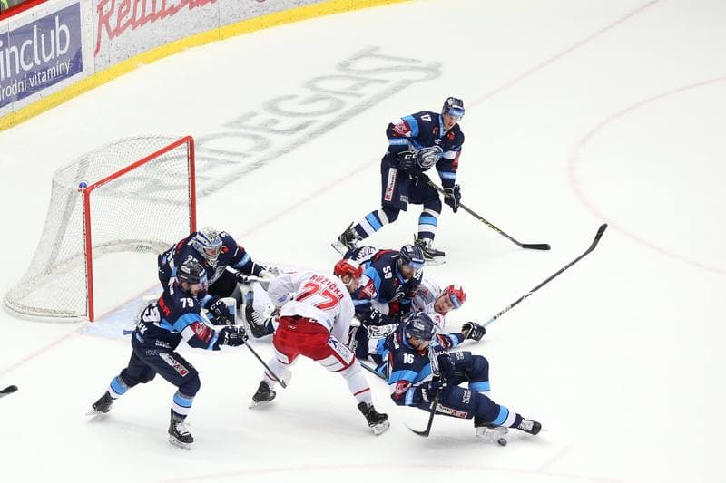 Ice Hockey. Tipsport Extraliga. Ocelari Trinec - Bily Tygri Liberec. 13.02.2019
