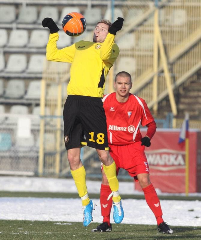 Football. MESA Gornik Zabrze - Widzew Lodz. 28.11.2010