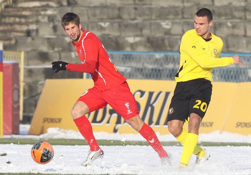 Football. MESA Gornik Zabrze - Widzew Lodz. 28.11.2010