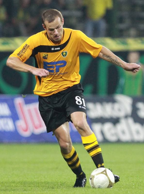 Football. I liga. GKS Katowice - Dolcan Zabki. 31.03.2012