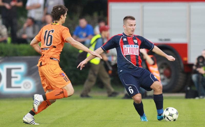 Football. I liga. Piast Gliwice - KSZO Ostrowiec. 20.08.2010