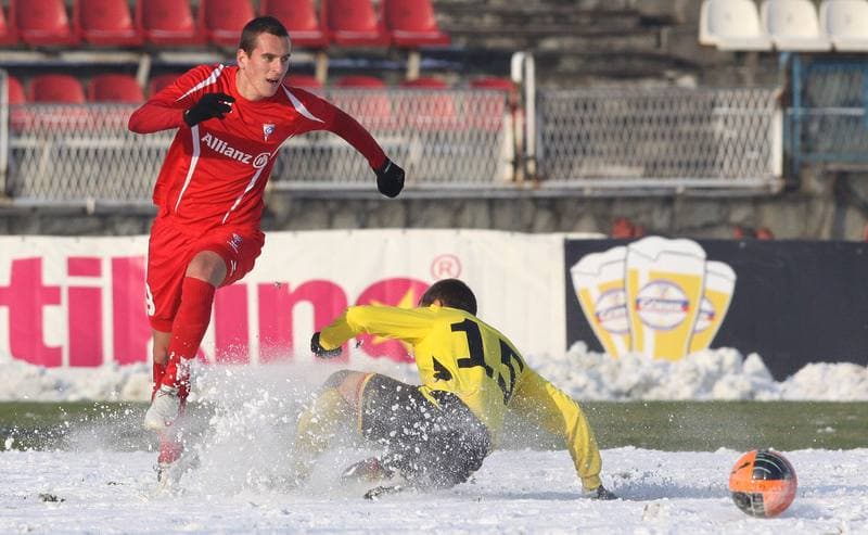 Football. MESA Gornik Zabrze - Widzew Lodz. 28.11.2010