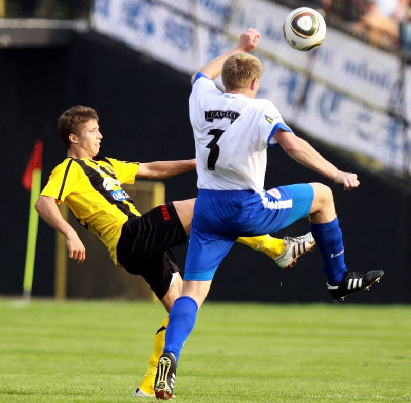 Football. I liga. Ruch Radzionkow - MKS Kluczbork. 31.07.2010