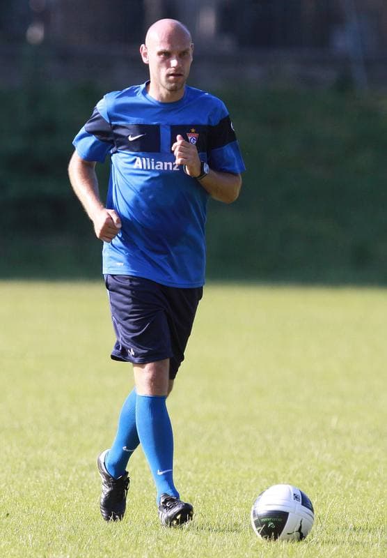 Football. Gornik Zabrze. Training. 07.01.2010
