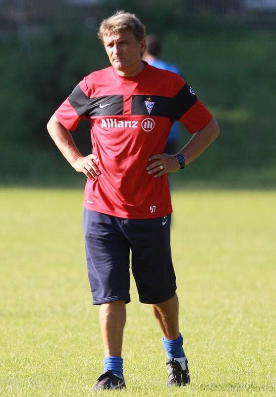 Football. Gornik Zabrze. Training. 07.01.2010