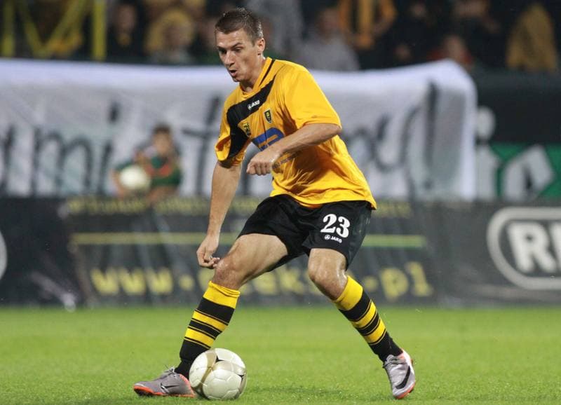 Football. I liga. GKS Katowice - Dolcan Zabki. 31.03.2012