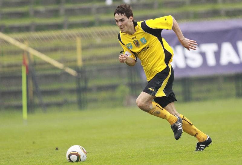 Football. II Liga. Ruch Radzionkow - Elana Torun. 30.05.2010