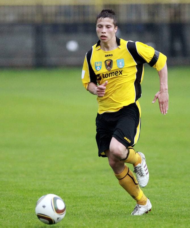Football. II Liga. Ruch Radzionkow - Elana Torun. 30.05.2010
