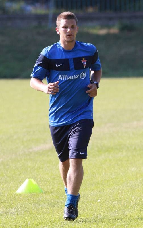 Football. Gornik Zabrze. Training. 07.01.2010