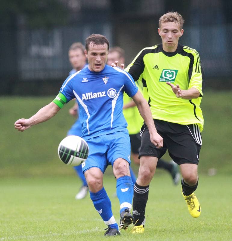 Football. Sparing. Gornik Zabrze - LZS Lesnica. 31.07.2010