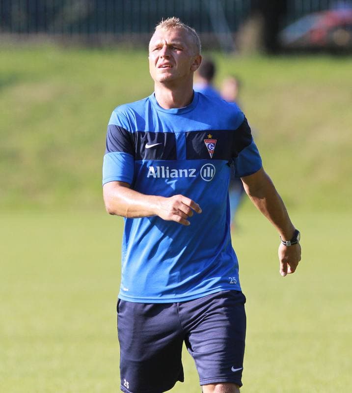 Football. Gornik Zabrze. Training. 07.01.2010