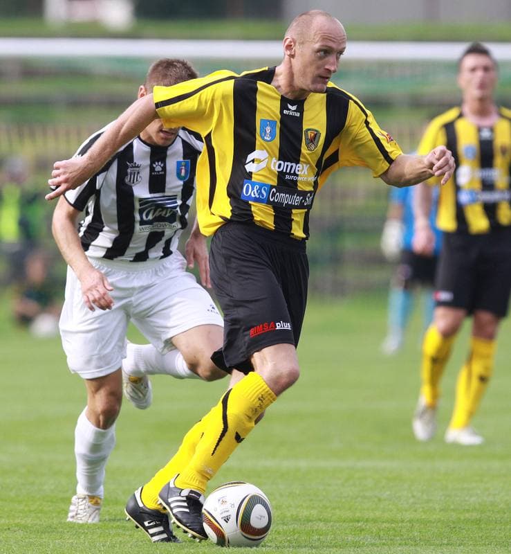 Football. I liga. Ruch Radzionkow - Sandecja Nowy Sacz. 15.08.2010