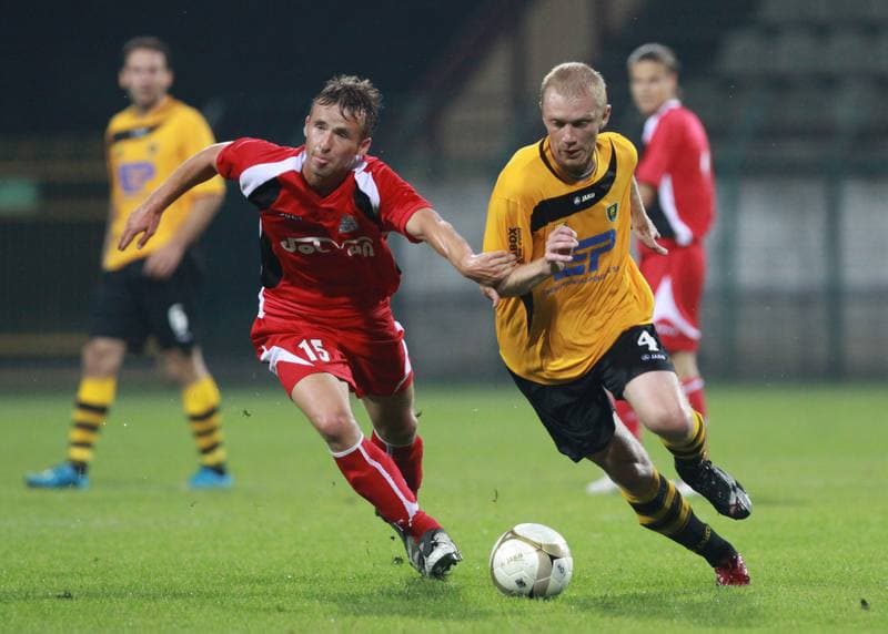 Football. I liga. GKS Katowice - Dolcan Zabki. 31.03.2012