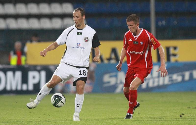 Football. T-Mobile Ekstraklasa. Gornik Zabrze - Polonia Warszawa. 05.04.2012