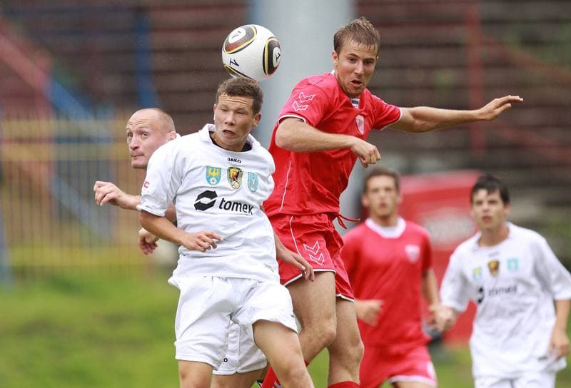 Football. Sparing. Polonia Bytom - Ruch Radzionkow. 24.07.2010